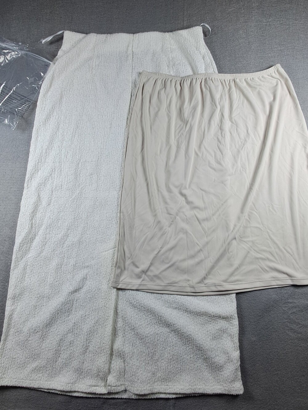 Uniqlo Shirring Narrow Skirt Womens M White NWT Long Slip